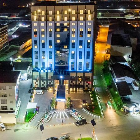 Krystal Palace Douala Extérieur photo